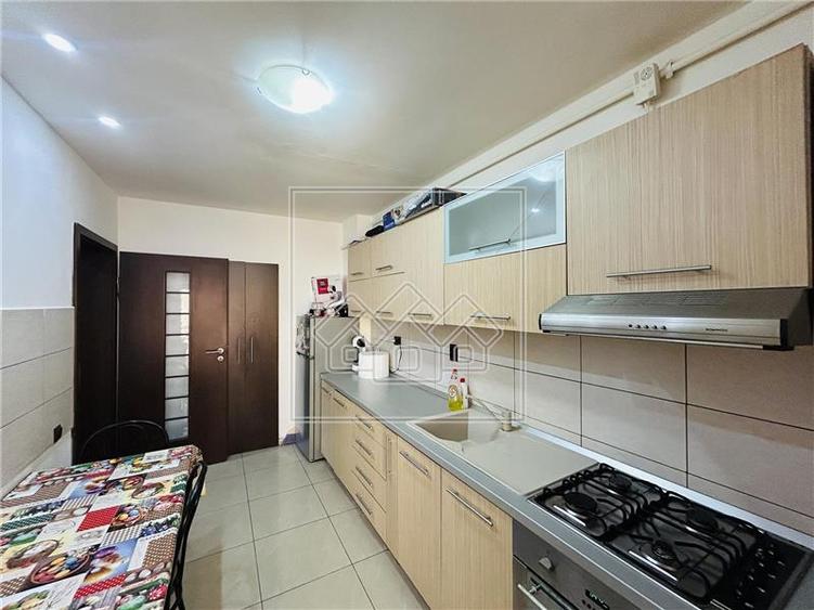 Apartament cu 2 camere decomandat în Șelimbăr