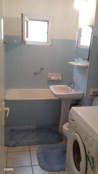 Apartament cu 3 camere decomandat în Complex Studențesc