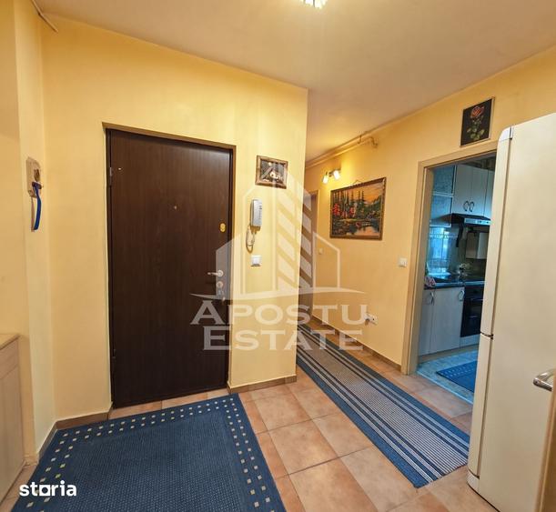 Apartament cu 2 camere decomandat în Est