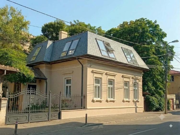 Casă individuală cu 5 camere cu Teren 315 Mp în Capitol