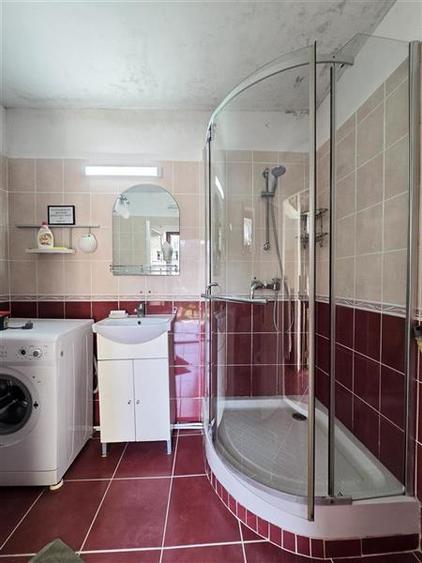Casă individuală cu 6 camere cu Teren 1152 Mp în Ultracentral