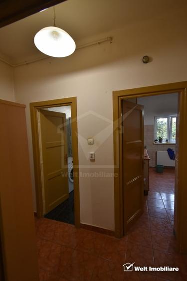 Apartament cu 3 camere decomandat, mobilat în Central