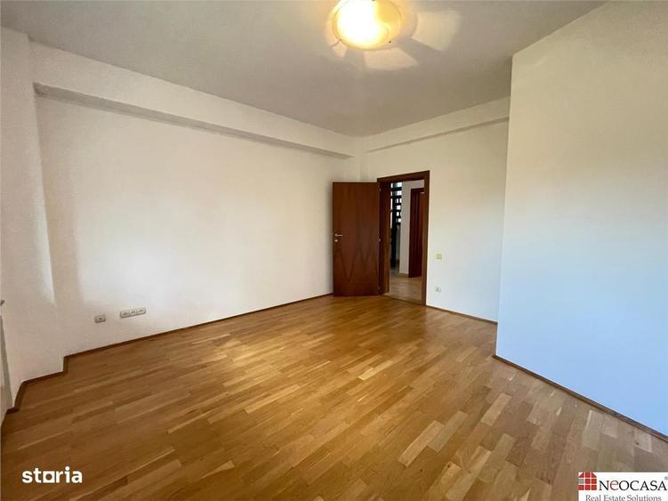 Apartament cu 5 camere în Floreasca