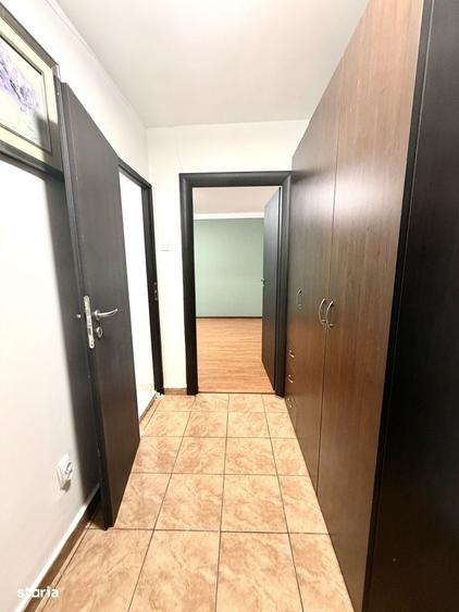 Garsonieră decomandată în Valea Ialomiței