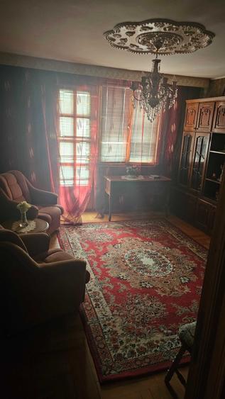 Apartament cu 3 camere în Vânători-Neamț