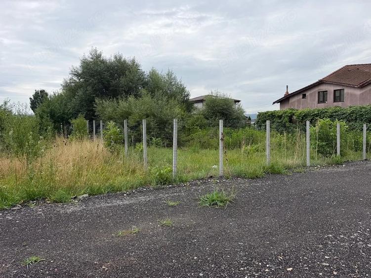 Teren de 500 mp, în Veterani