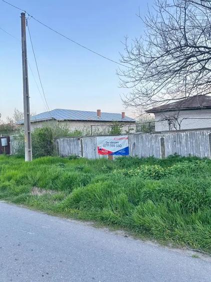 Teren de 1700 mp, în Gârbovi
