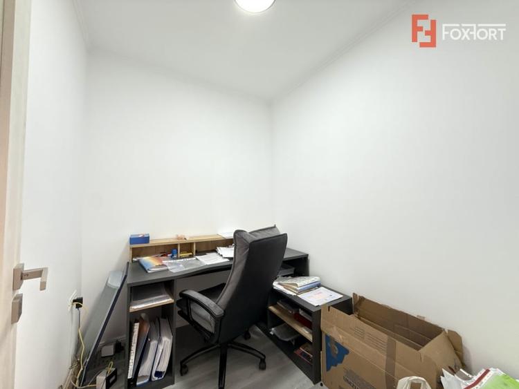 Casă individuală cu 5 camere cu Teren 1033 Mp în Săcălaz