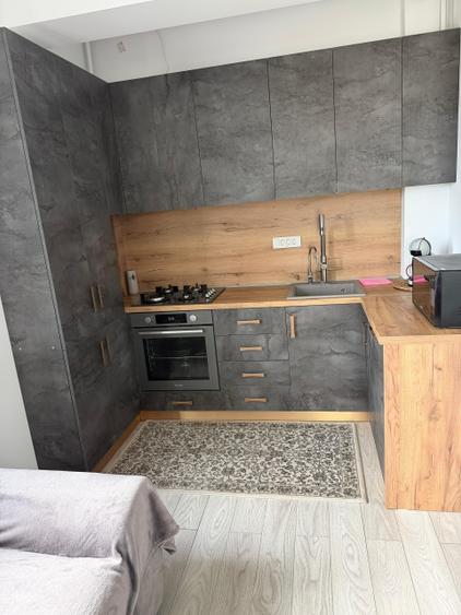 Apartament cu 3 camere decomandat în Tomis Plus