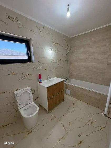 Casă cu 4 camere cu Teren 252 Mp în Afumați