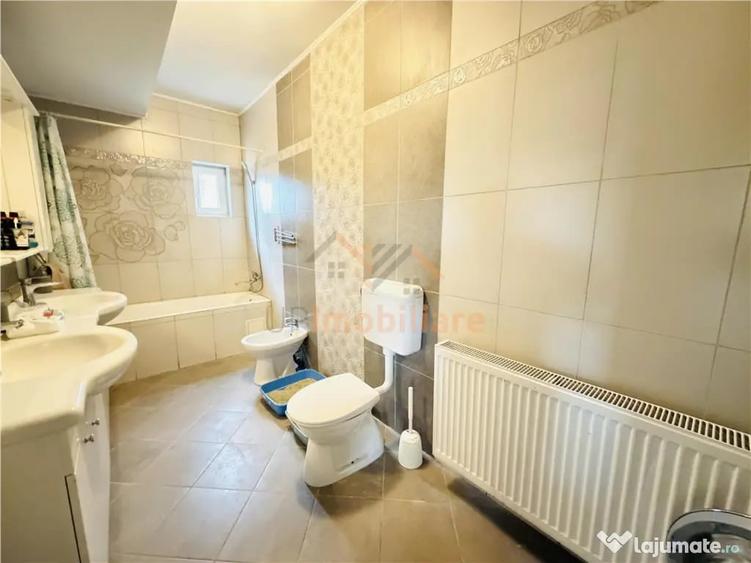 Apartament cu 3 camere decomandat în Paleu
