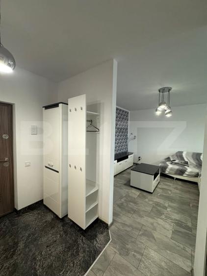 Apartament cu 2 camere semidecomandat, mobilat în Florești