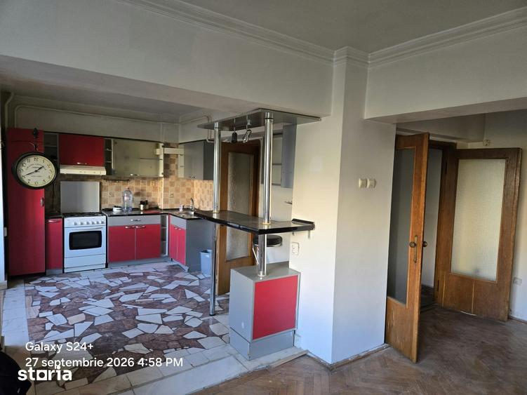 Apartament cu 3 camere în Central
