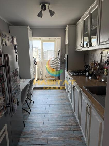 Apartament cu 4 camere decomandat, mobilat în Fizicienilor