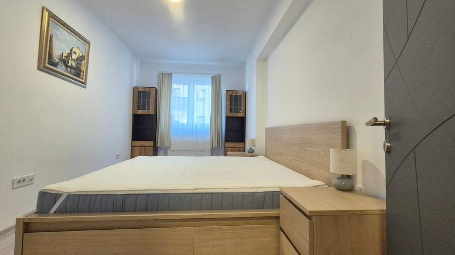Apartament cu 2 camere decomandat în Triaj