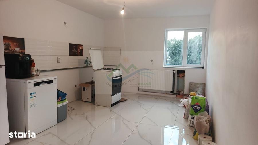 Casă cu 2 camere cu Teren 1250 Mp în Berchișești