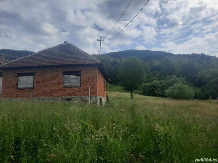Casă cu Teren 15000 Mp în Tălagiu