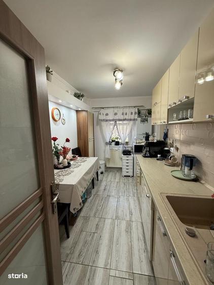 Apartament cu 4 camere decomandat, mobilat în Lucian Blaga