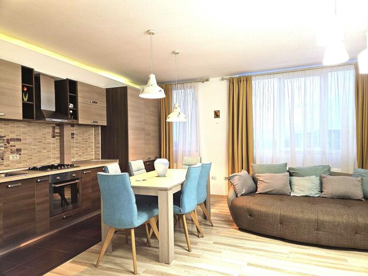 Apartament cu 3 camere decomandat în Podgoria