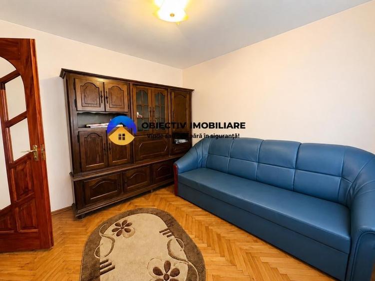 Apartament cu 3 camere decomandat în Dărmănești