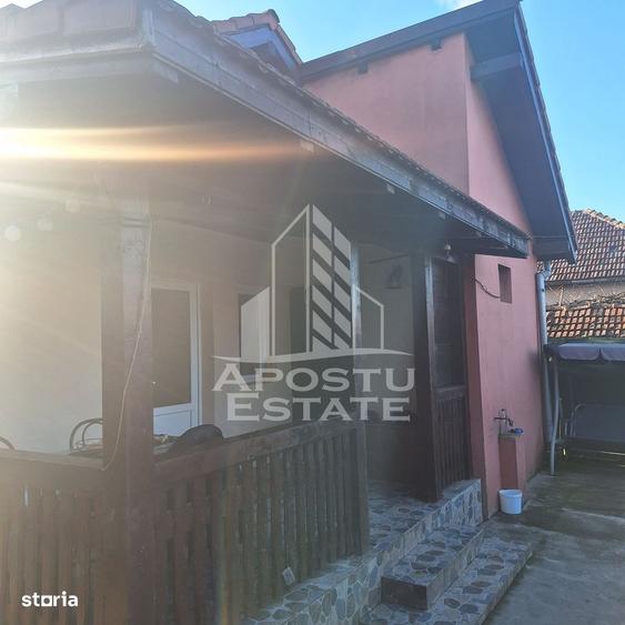 Casă cu 2 camere în Ghiroda
