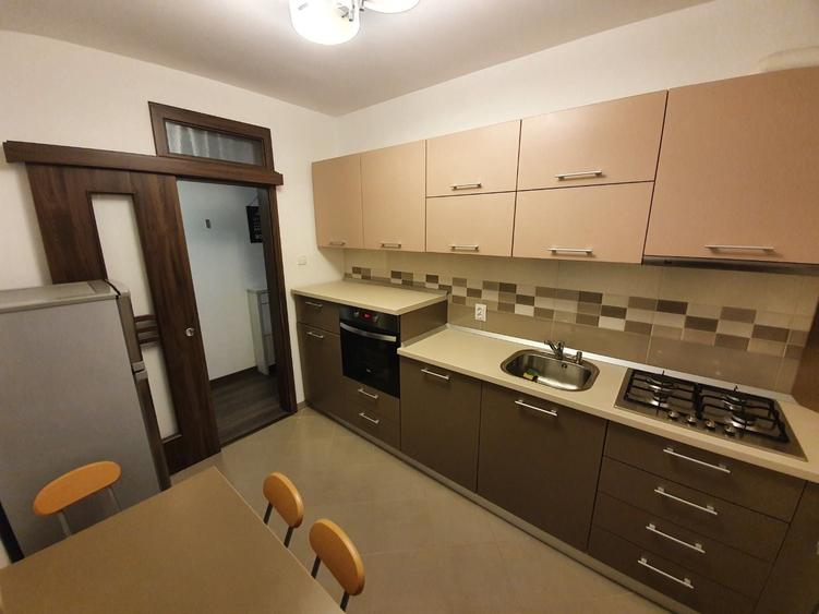 Apartament cu 2 camere decomandat în Borhanci