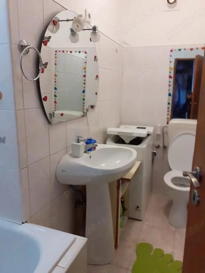 Garsonieră decomandată în Lipovei