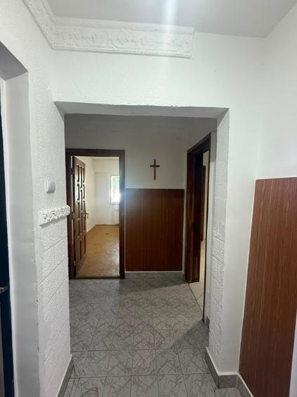 Apartament cu 2 camere decomandat în Casa de Cultură