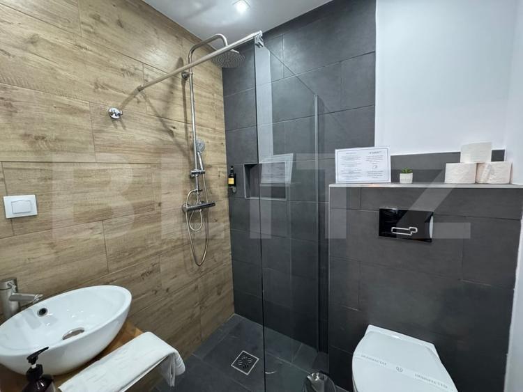 Casă individuală cu 5 camere cu Canalizare în Hunedoara