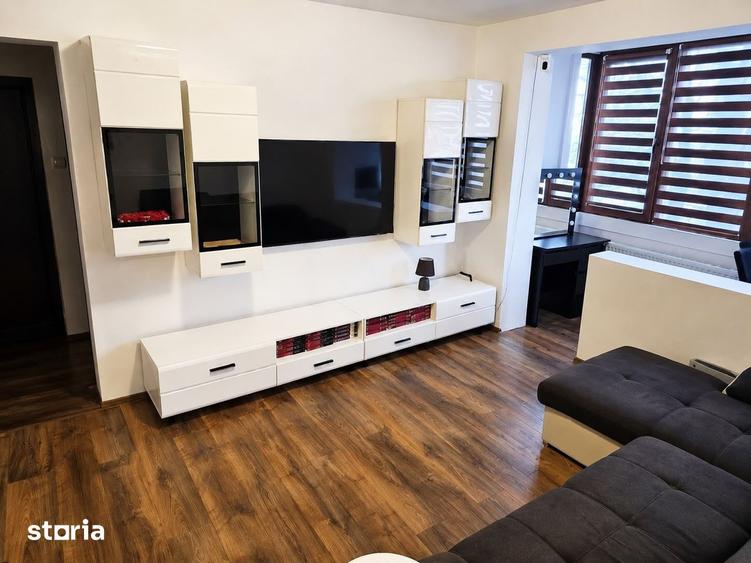 Apartament cu 2 camere semidecomandat, mobilat în Tipografilor