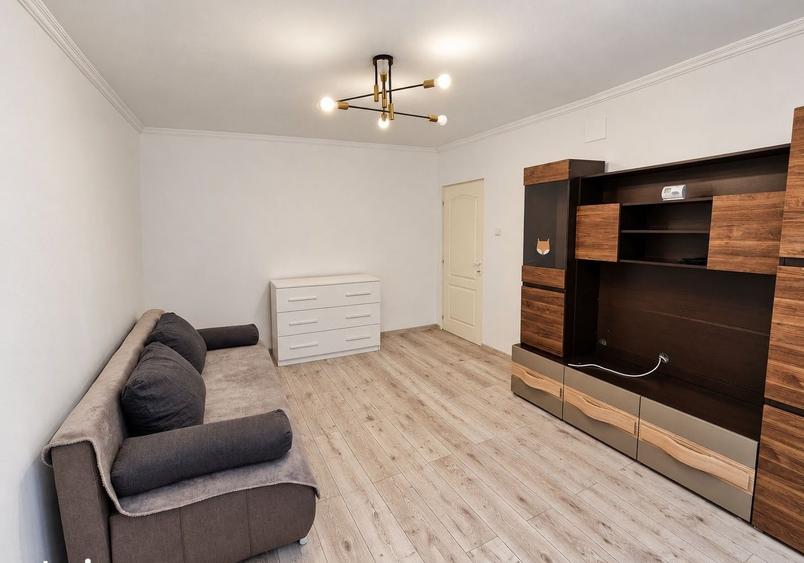 Apartament cu 2 camere semidecomandat, mobilat în Girocului