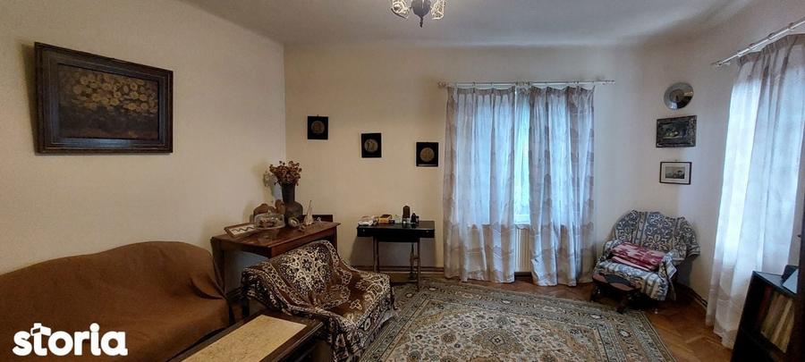 Casă cu 4 camere cu Teren 372 Mp în Exterior Vest