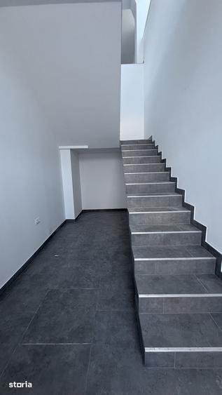 Spațiu comercial, de 156 mp, în Mărișelu