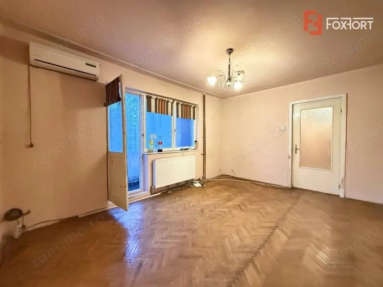 Apartament cu 2 camere semidecomandat în Cetății