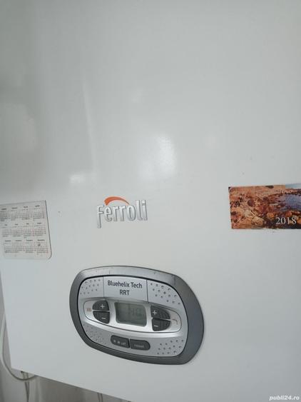 Apartament cu 4 camere decomandat în Central