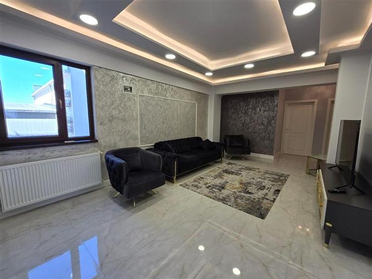 Apartament cu 4 camere decomandat, mobilat în Bucureștii Noi
