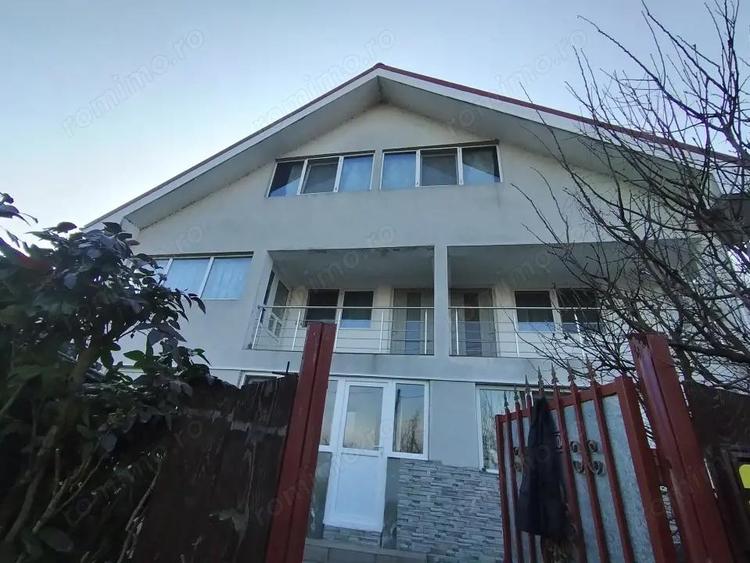 Casă cu 1 camere cu Teren 590 Mp în Central