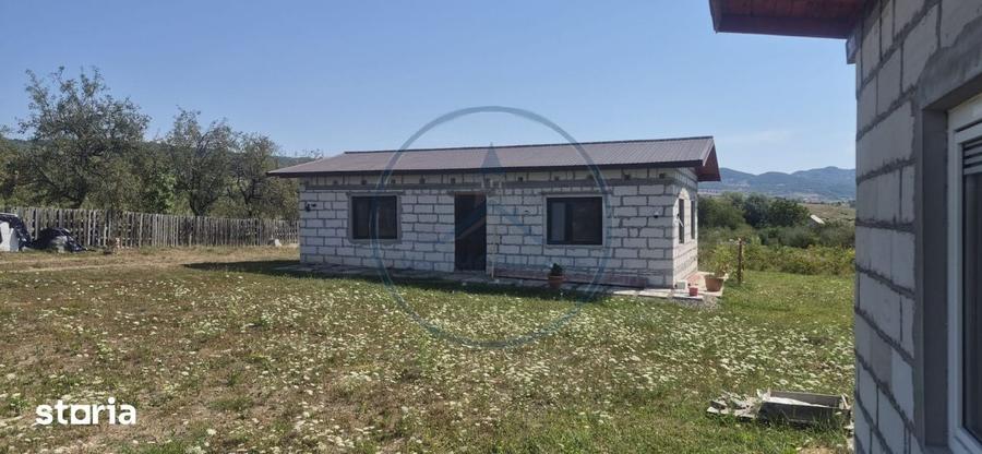 Casă cu Teren 1500 Mp în Central