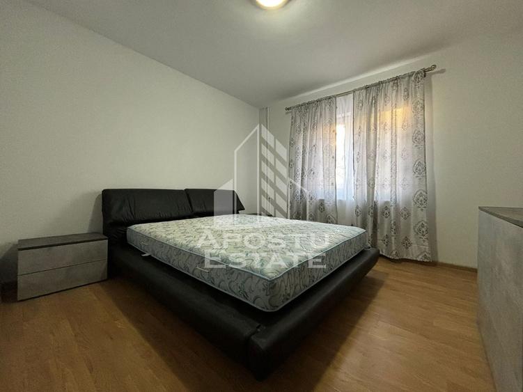 Apartament cu 3 camere decomandat, mobilat în Lipovei
