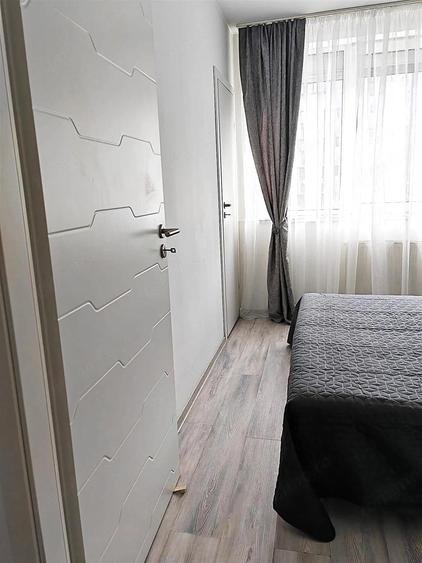 Apartament cu 2 camere decomandat în P-ța Universității