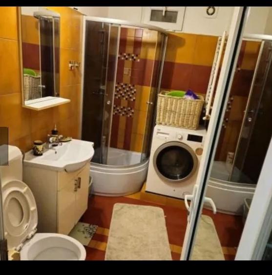 Apartament cu 2 camere semidecomandat în Far