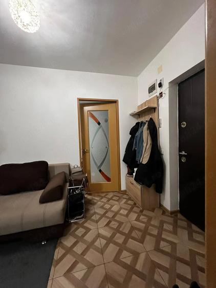 Garsonieră decomandată în Borhanci
