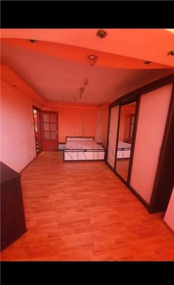 Apartament cu 3 camere decomandat, mobilat în Șagului