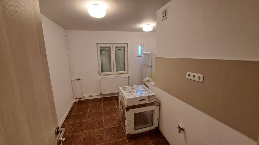 Apartament cu 2 camere decomandat, mobilat în Lacul Tei