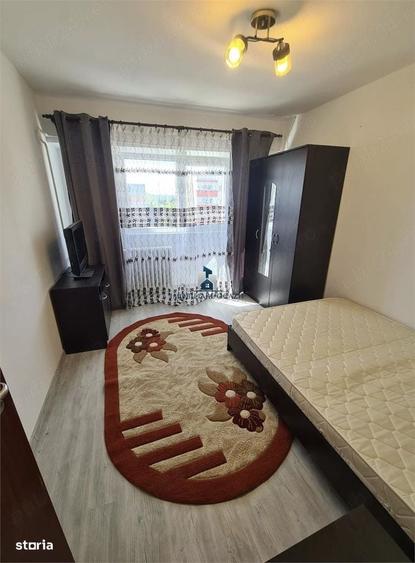 Apartament cu 3 camere decomandat în Alexandru Obregia