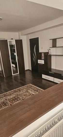 Garsonieră decomandată în Astra
