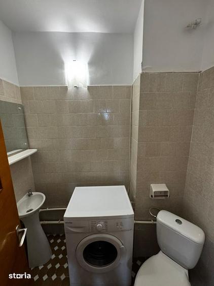 Apartament cu 3 camere decomandat, mobilat în City Park Mall
