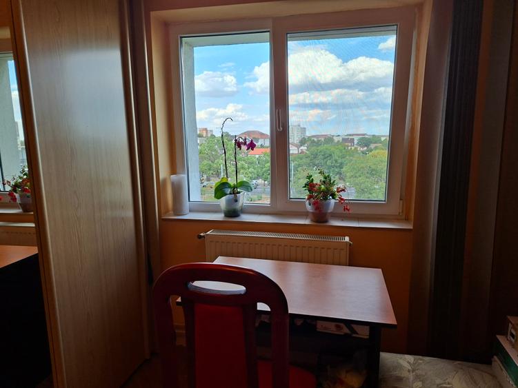 Apartament cu 3 camere decomandat în Bucovina