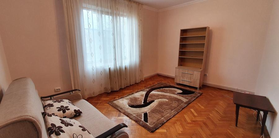Casă cu 4 camere cu Canalizare în Mărăști