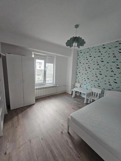 Apartament cu 3 camere decomandat în Muncii